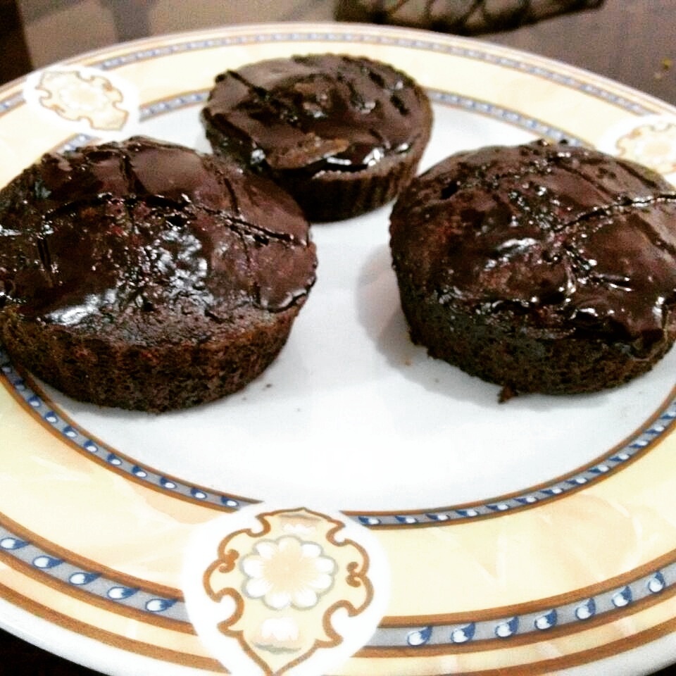 Almond Chocolate Cupcakes